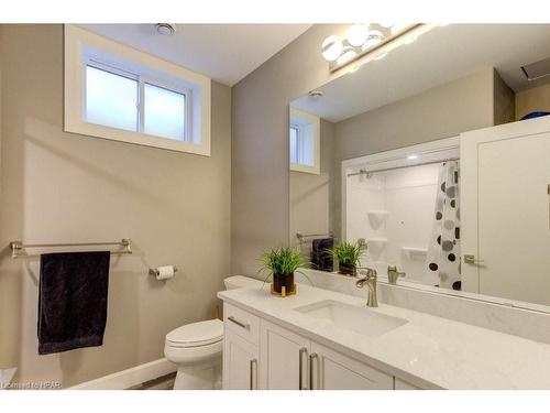 1070 Evans Street W, Listowel, ON - Indoor Photo Showing Bathroom