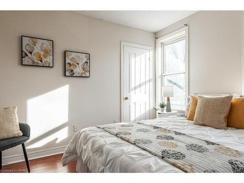 612 Albert Street, Stratford, ON - Indoor Photo Showing Bedroom