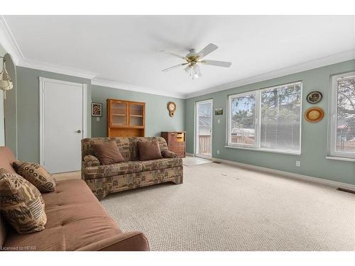 75 Youngs Street, Stratford, ON - Indoor Photo Showing Living Room