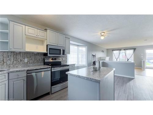 41850 James Street, St. Thomas, ON - Indoor Photo Showing Kitchen