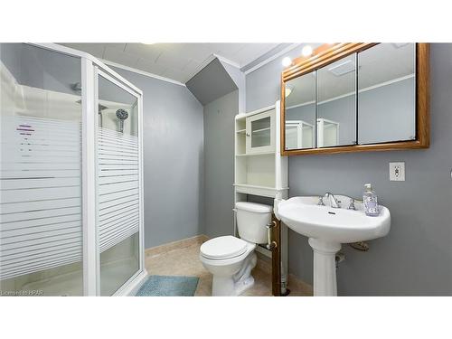 41850 James Street, St. Thomas, ON - Indoor Photo Showing Bathroom