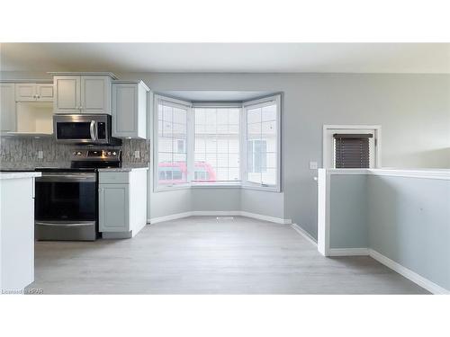 41850 James Street, St. Thomas, ON - Indoor Photo Showing Kitchen