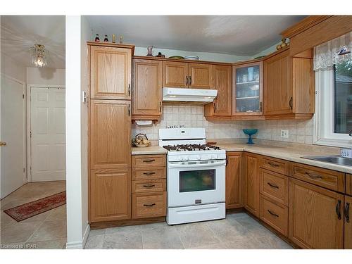 166 Cobourg Street, Stratford, ON - Indoor Photo Showing Kitchen