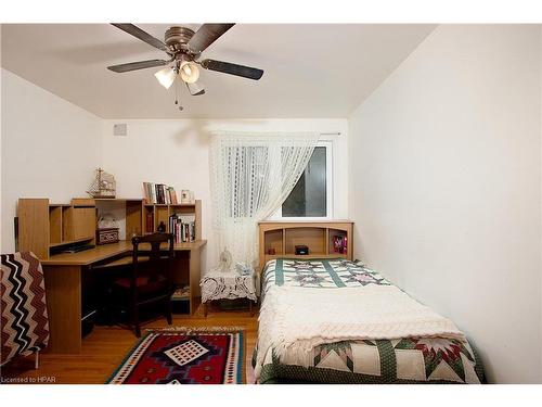 166 Cobourg Street, Stratford, ON - Indoor Photo Showing Bedroom