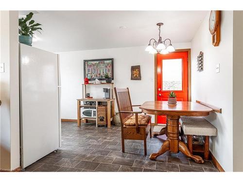 21 Southvale Road, St. Marys, ON - Indoor Photo Showing Dining Room