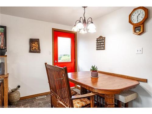 21 Southvale Road, St. Marys, ON - Indoor Photo Showing Dining Room