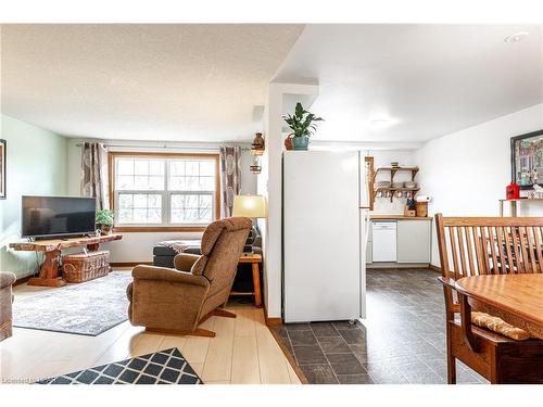 21 Southvale Road, St. Marys, ON - Indoor Photo Showing Living Room