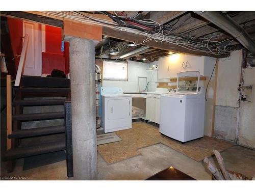 223 Mornington Street, Stratford, ON - Indoor Photo Showing Laundry Room