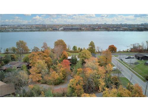 379 Niagara Boulevard, Fort Erie, ON - Outdoor With Body Of Water With View