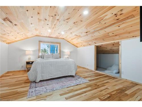 790 Garafraxa Street N, Durham, ON - Indoor Photo Showing Bedroom