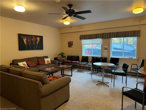 304-97 Huron Street, Stratford, ON - Indoor Photo Showing Living Room