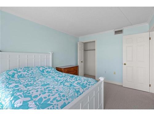 202-9 Pine Street, Grand Bend, ON - Indoor Photo Showing Bedroom