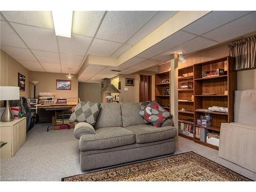 47 Walker Street, Clinton, ON - Indoor