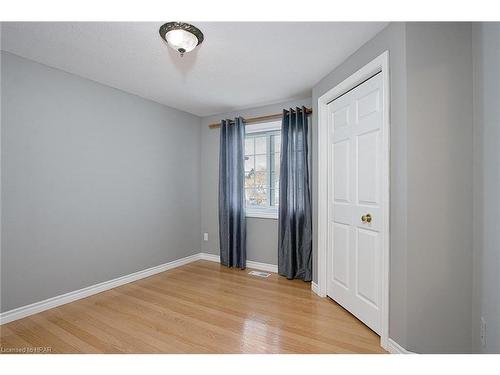 11 Wingfield Avenue, Stratford, ON - Indoor Photo Showing Other Room