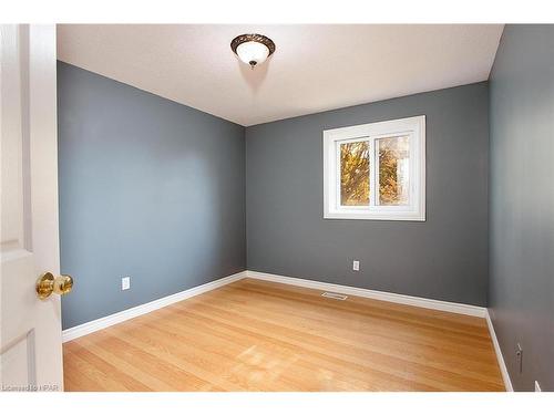 11 Wingfield Avenue, Stratford, ON - Indoor Photo Showing Other Room