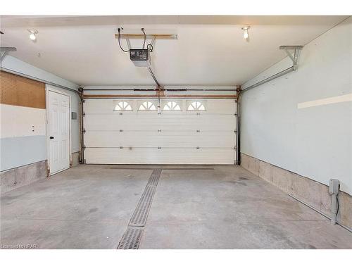 11 Wingfield Avenue, Stratford, ON - Indoor Photo Showing Garage