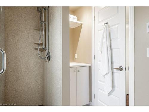 26 Daly Avenue, Stratford, ON - Indoor Photo Showing Bathroom