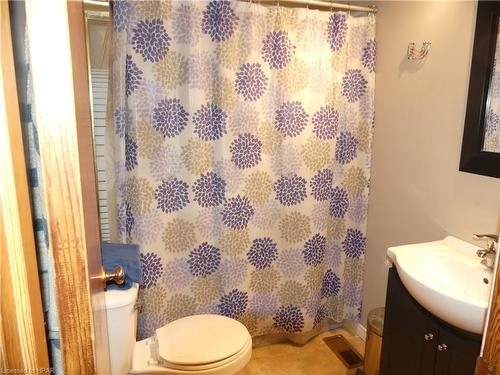 640 Elizabeth Street, Brussels, ON - Indoor Photo Showing Bathroom