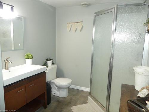 640 Elizabeth Street, Brussels, ON - Indoor Photo Showing Bathroom