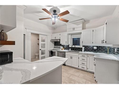 91 Wellington Street S, Goderich, ON - Indoor Photo Showing Kitchen