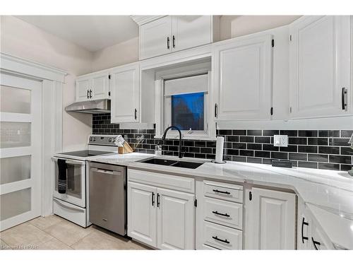 91 Wellington Street S, Goderich, ON - Indoor Photo Showing Kitchen With Double Sink