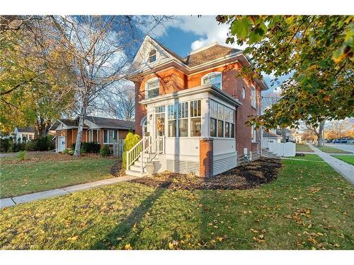 91 Wellington Street S, Goderich, ON - Outdoor With Facade