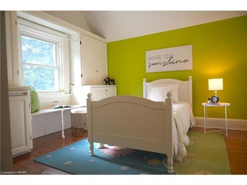 310 Northumberland Street, Ayr, ON - Indoor Photo Showing Bedroom