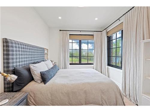 79585 Cottage Drive, Central Huron, ON - Indoor Photo Showing Bedroom