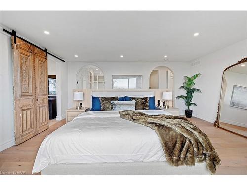 79585 Cottage Drive, Central Huron, ON - Indoor Photo Showing Bedroom