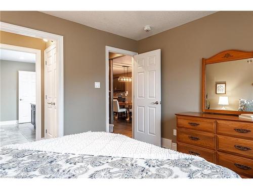 221-50 Galt Road Road, Stratford, ON - Indoor Photo Showing Bedroom