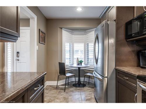 221-50 Galt Road Road, Stratford, ON - Indoor Photo Showing Kitchen