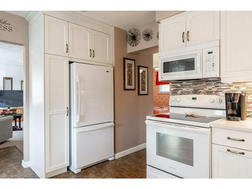 29 Mcdonald Street, Stratford, ON - Indoor Photo Showing Kitchen