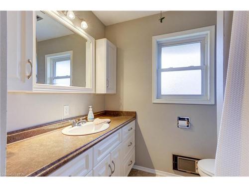 235 Lillico Avenue S, Listowel, ON - Indoor Photo Showing Bathroom