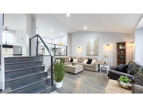 56 Albert Street, Mitchell, ON - Indoor Photo Showing Living Room