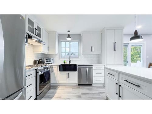 56 Albert Street, Mitchell, ON - Indoor Photo Showing Kitchen With Stainless Steel Kitchen With Upgraded Kitchen