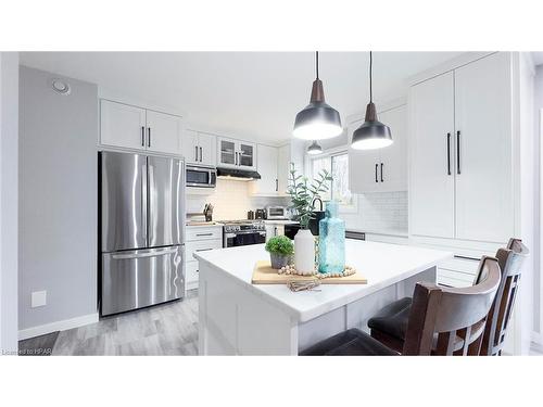 56 Albert Street, Mitchell, ON - Indoor Photo Showing Kitchen With Stainless Steel Kitchen With Upgraded Kitchen