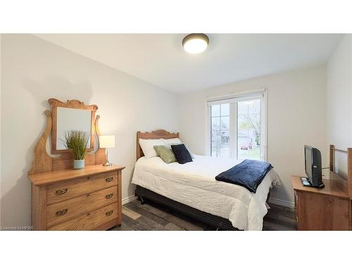 56 Albert Street, Mitchell, ON - Indoor Photo Showing Bedroom