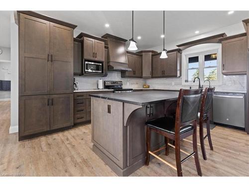 43830 Cranbrook Road, Brussels, ON - Indoor Photo Showing Kitchen With Upgraded Kitchen