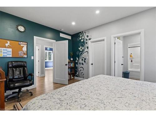 43830 Cranbrook Road, Brussels, ON - Indoor Photo Showing Bedroom