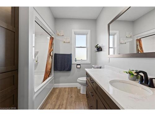 43830 Cranbrook Road, Brussels, ON - Indoor Photo Showing Bathroom