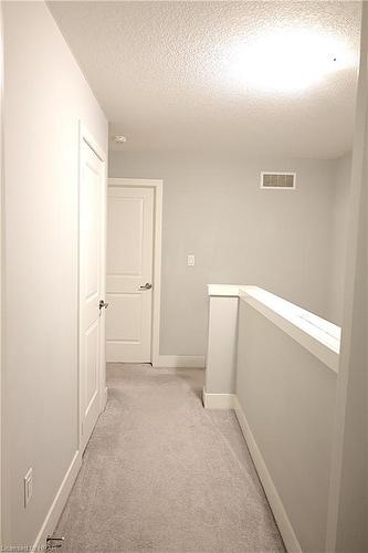 21-745 Chelton Road, London, ON - Indoor Photo Showing Other Room