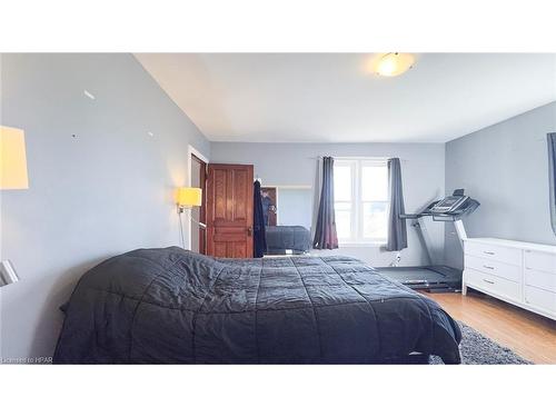 7808 Perth Road 131, Perth East, ON - Indoor Photo Showing Bedroom