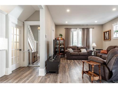 175 Mcnab St, Stratford, ON - Indoor Photo Showing Living Room