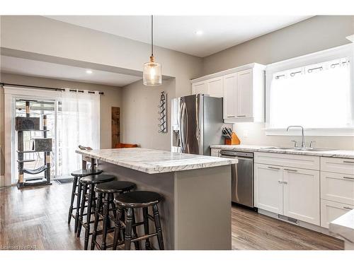 175 Mcnab St, Stratford, ON - Indoor Photo Showing Kitchen With Upgraded Kitchen