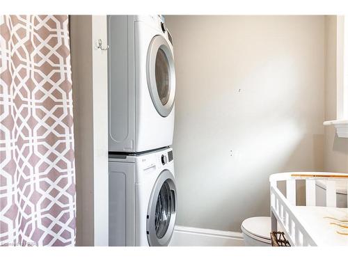 175 Mcnab St, Stratford, ON - Indoor Photo Showing Laundry Room