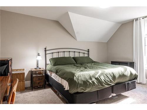 175 Mcnab St, Stratford, ON - Indoor Photo Showing Bedroom