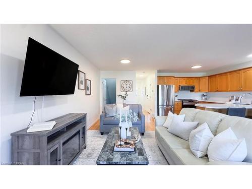 36 Hyde Road, Stratford, ON - Indoor Photo Showing Living Room