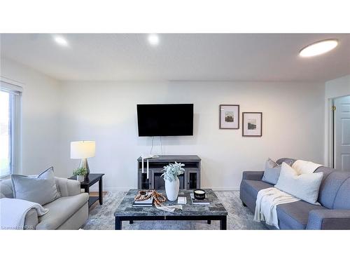 36 Hyde Road, Stratford, ON - Indoor Photo Showing Living Room