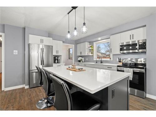 156 John Street N, Harriston, ON - Indoor Photo Showing Kitchen With Upgraded Kitchen