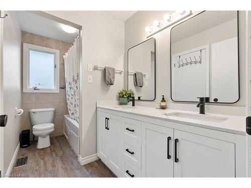 156 John Street N, Harriston, ON - Indoor Photo Showing Bathroom